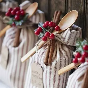 200/50Pcs Artificial Berries Red Cherry Stamen Mini Fake Berry Pearl Beads DIY Christmas Wreath New Year Party Gifts Decorations 50Pcs золотой