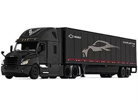 2018 Freightliner Cascadia High Roof Sleeper Cab Wabash DuraPlate Trailer с юбкой C8 Corvette Black Die Cast Model Gear & 52 1/64 DCP/First чёрный