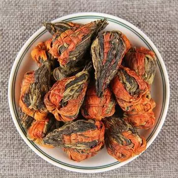 Дяньхун Бай Хэ Бао Та Дянь Хун Кунг-фу медовый ароматный черный чай ручной работы 100g