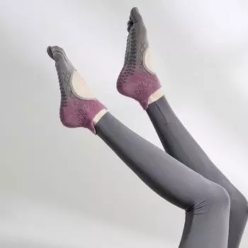 2023 New Arrival Fall and Winter Gradient Dispensing Yoga Socks Non Slip Professional Women s Toe Socks Pilates Socks Finger Sports Grape Ash