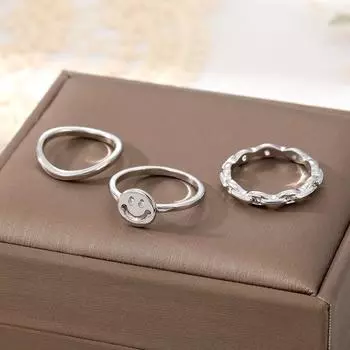 2023 Новая мода пара кольцо из трех частей набор полых колец со смайликом комбинированное элегантное модное кольцо для девочек изысканный подарочный комплект ювелирных изделий слоновая кость