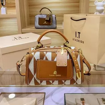 2023 Новая модная сумка-подушка в шахматном порядке на одно плечо, сумка через плечо, большая вместительность, повседневная M