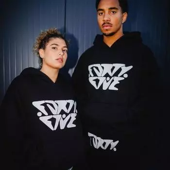 2023 Новый модный тренд, мужской свитер с капюшоном с трапециевидным узором, плюшевый и утолщенный повседневный спортивный комплект S