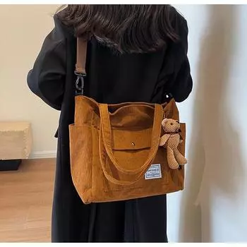 2023 осень и зима полосатая бархатная сумка большая вместительная сумка на одно плечо через плечо сумка с подвеской в виде медведя женская сумка