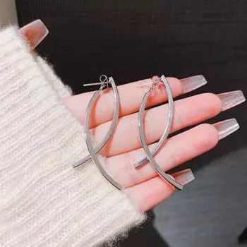 2023 Stylish High-End Light Luxury Earrings: French-Inspired, All-Match, Statement Earrings for Women