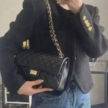 2023 Xiaoxiang Style Wear-Resistant Cowhide Sheepskin-Look Handheld Gold Buckle Shoulder Messenger Bag 1112 25X7X15