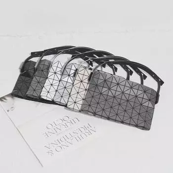 2023 Японская геометрическая строчка Треугольная сумка подмышкой Small