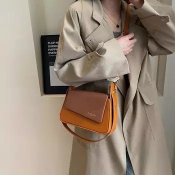 2023 Зимняя новая маленькая сумка подмышки, популярная среди женщин в этом году, сумка на одно плечо, модная и модная маленькая квадратная сумка