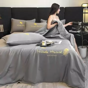 2023Новое летнее прохладное одеяло, моющееся, с вышивкой из перьев ледяного шелка, летнее одеяло из 4 предметов, комплект постельного белья, одеяло королевы 150x200cm 4PC