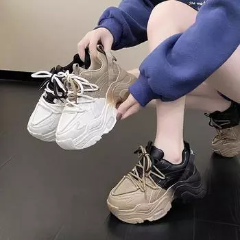 2024 2024 Новые роскошные черные кроссовки на танкетке на платформе, женские повседневные дизайнерские туфли на шнуровке для женщин, массивные кроссовки размера плюс 43 44 35