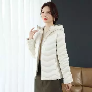 2024 осень и зима новый легкий пуховик с капюшоном, женский короткий белый утиный пух, теплое волнистое модное пальто S розовый