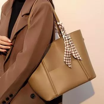 2024 autumn and winter new large-capacity tote women s bag retro commuter child and mother bag single shoulder silk scarf portable women s bag