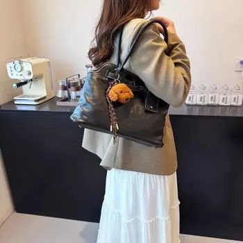 2024 autumn new casual shoulder bag niche tote bag underarm bag casual fashion simple sense portable women s bag темно-коричневого