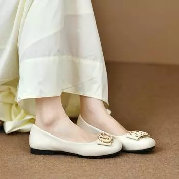 2024 autumn soft-soled single shoes women s Korean version square head shallow mouth one pedal Doudou shoes women s casual women s shoes 35