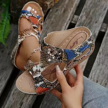 2024 классные тапочки римские женские скошенные каблуки рыбий рот толстая подошва туфли большого размера сандалии с цветочным узором женские 36 тёмно-синий