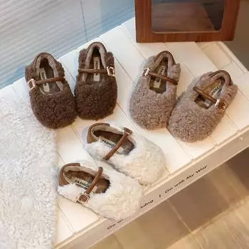 2024 Детская плюшевая теплая обувь для девочек, зимняя новая мода в корейском стиле с мягкой подошвой, милая нескользящая универсальная обувь принцессы 23 бежевый