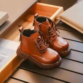 2024 Детские хлопковые ботинки для девочек, зимние, новые, модные, удобные, в корейском стиле, повседневные, нескользящие, универсальные, кожаные ботинки 26 чёрный