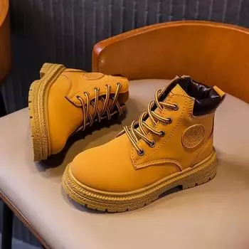 2024 Детские короткие ботинки для девочек и мальчиков, осень, новая мода, британский стиль, мягкая толстая подошва, нескользящая, удобная, повседневная, модная обувь 26 коричневый