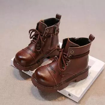 2024 Детские короткие ботинки для девочек осень-зима Новая мода корейский стиль мягкая толстая подошва нескользящая универсальная кожаная обувь 26 чёрный