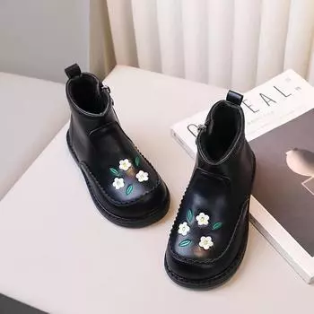 2024 Детские кожаные короткие ботинки для девочек осень-зима новые модные корейские милые цветы шикарные универсальные плюшевые туфли на молнии 23 коричневый
