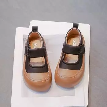 2024 Детские кожаные туфли для девочек, осень, новые модные туфли в корейском стиле с мягкой подошвой, нескользящие, повседневные, универсальные, шикарные, балетки 26 бежевый