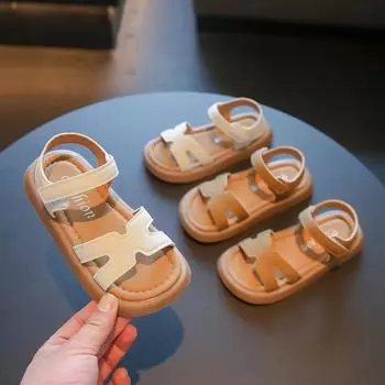 2024 Детские летние сандалии с открытым носком для мальчиков, мягкие пляжные сандалии, модные повседневные детские сандалии для девочек на плоской подошве, нескользящие, универсальные 26 бежевый