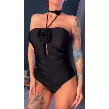 2024 Европейский и американский пляжный купальник, однотонный сексуальный сексуальный купальник с открытой спиной, женский 3D трехмерный цветочный бикини S чёрный