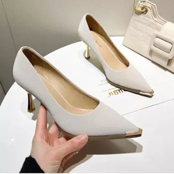 2024 Fashionable French Style Women s High Heels New Spring 2024 Metal Pointed Shallow Heel Single Shoe Professional Gown Shoe 34 чёрный