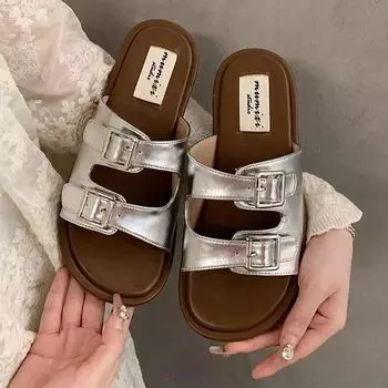 2024 Женская обувь Тапочки Женские летние низкие шлепанцы 2024 2024 Роскошные плоские туфли из резины PU Женские тапочки Низкие роскошные шлепанцы Slipe 35 бежевый