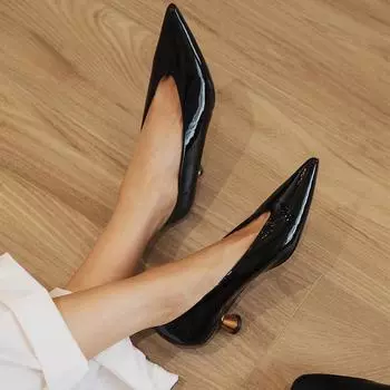 2024 г., новые модели ранней весны, туфли-лодочки с глубоким V-образным вырезом, лакированные туфли на низком каблуке для женщин 34 белый