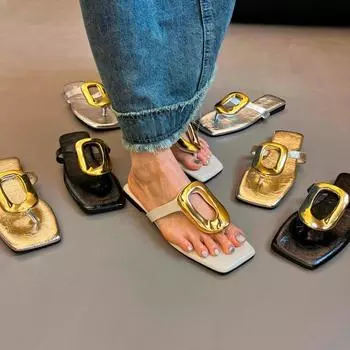 2024 Gold Summer Brand Women Slipper Fashion Big Gold Buckle Ladies Elegant Slides Flat Heel Casual Outdoor Vaction Flip Flops 35 бежевый