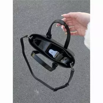 2024 иностранный стиль новый стиль маленькая сумка-тоут весна и лето новая повседневная портативная маленькая сумка через плечо высокая чувственная сумка-мессенджер для женщин чёрный