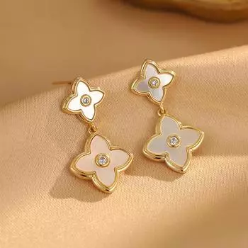 2024 Элегантные серьги-ракушки с четырьмя листочками, серебряные иглы 925, модные и универсальные серьги с уникальным дизайном 18K