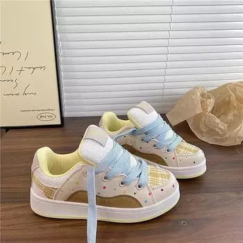 2024 Korean version design fashionable versatile casual board shoes autumn dopamine outer wear niche couple bread shoes women 35
