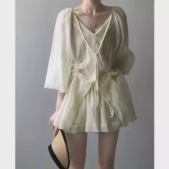 2024 Корейский стиль V-образный вырез на шнуровке плиссированный топ и широкие шорты ретро тонкий костюм для женщин S Recommended for 80-100 jin