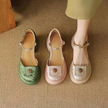 2024 Круглая Голова Один Новый Китайский Стиль Тисненая Мягкая Кожа Полая Голова Одна Линия Сандалии Мода Толстая Подошва Каблук 35 бежевый