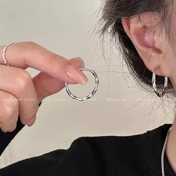 2024 Легкие роскошные серьги-кольца высокого класса – уникальный, популярный и элегантный нишевый дизайн для женщин
