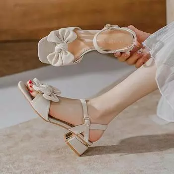 2024 Летние босоножки с бантом на квадратном каблуке среднего размера с толстой подошвой и мягкой подошвой, женские новые большие женские туфли 35 абрикосовый