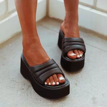2024 летние новые крутые тапочки на каблуке с утолщенной подошвой и квадратным носком, одно слово, большой размер, женские тапочки на высоком каблуке, размер 43 35 чёрный