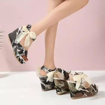 2024 летние новые модные женские босоножки на танкетке с заостренным носком, босоножки на высоком каблуке, босоножки на шнуровке, водонепроницаемые босоножки на платформе 35