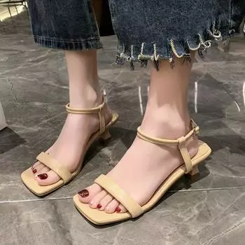 2024 Летние новые сандалии из искусственной кожи, женские туфли на низком каблуке, черные сандалии, женские, удобные, новые модные сандалии с квадратным носком, женские сандалии 35 абрикосовый