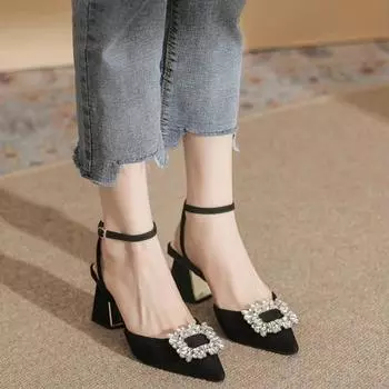 2024 летние новые женские босоножки на тонком каблуке с пустым носком, украшенные стразами, с заостренным носком, женские туфли для поездок на работу 35 чёрный