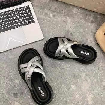 2024 летние повседневные модные однотонные туфли на плоской подошве с круглым носком, женские удобные нескользящие женские тапочки с открытым носком и металлическим декором 39 чёрный