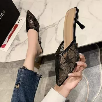 2024 Летние женские тапочки, модные мюли с острым носком, сексуальные босоножки на тонком каблуке, женские полые дышащие повседневные туфли 35 белый