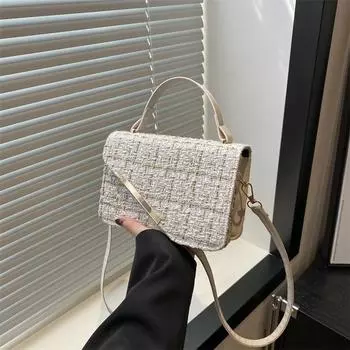 2024 летняя новая нишевая модная сумка через плечо в стиле ретро, простая маленькая квадратная сумка для поездок на работу, повседневная сумка с косым плетением чёрный