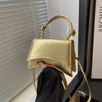 2024 летняя новая повседневная модная сумка маленькая квадратная сумка простая сумка через плечо простая модная косая сумка женская чёрный