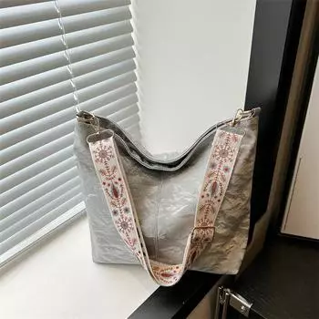 2024 летняя новая простая и модная сумка через плечо, косая сумка через плечо, ретро-повседневная сумка-тоут большой вместимости, женская сумка чёрный