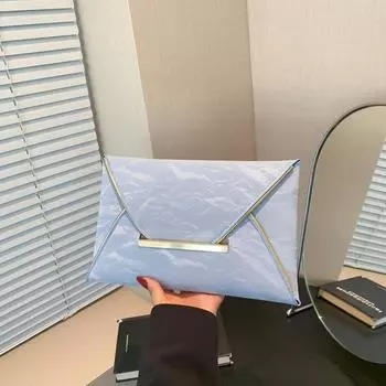 2024 летняя новая простая новая темпераментная персонализированная трендовая маленькая квадратная сумка молодежная сумка для отдыха ручная сумка-конверт женская сумка чёрный