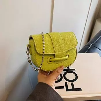 2024 летняя новая простая веерная сумка в иностранном стиле, однотонная, в иностранном стиле, персонализированная полукруглая цепочка-седло с косым плетением для женщин чёрный