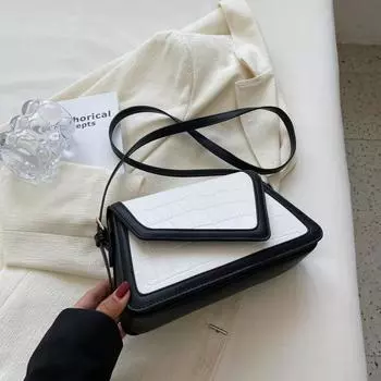 2024 летняя новая сумка подмышку с крокодиловым узором, высококачественная простая контрастная сумка через плечо, модная женская сумка чёрный